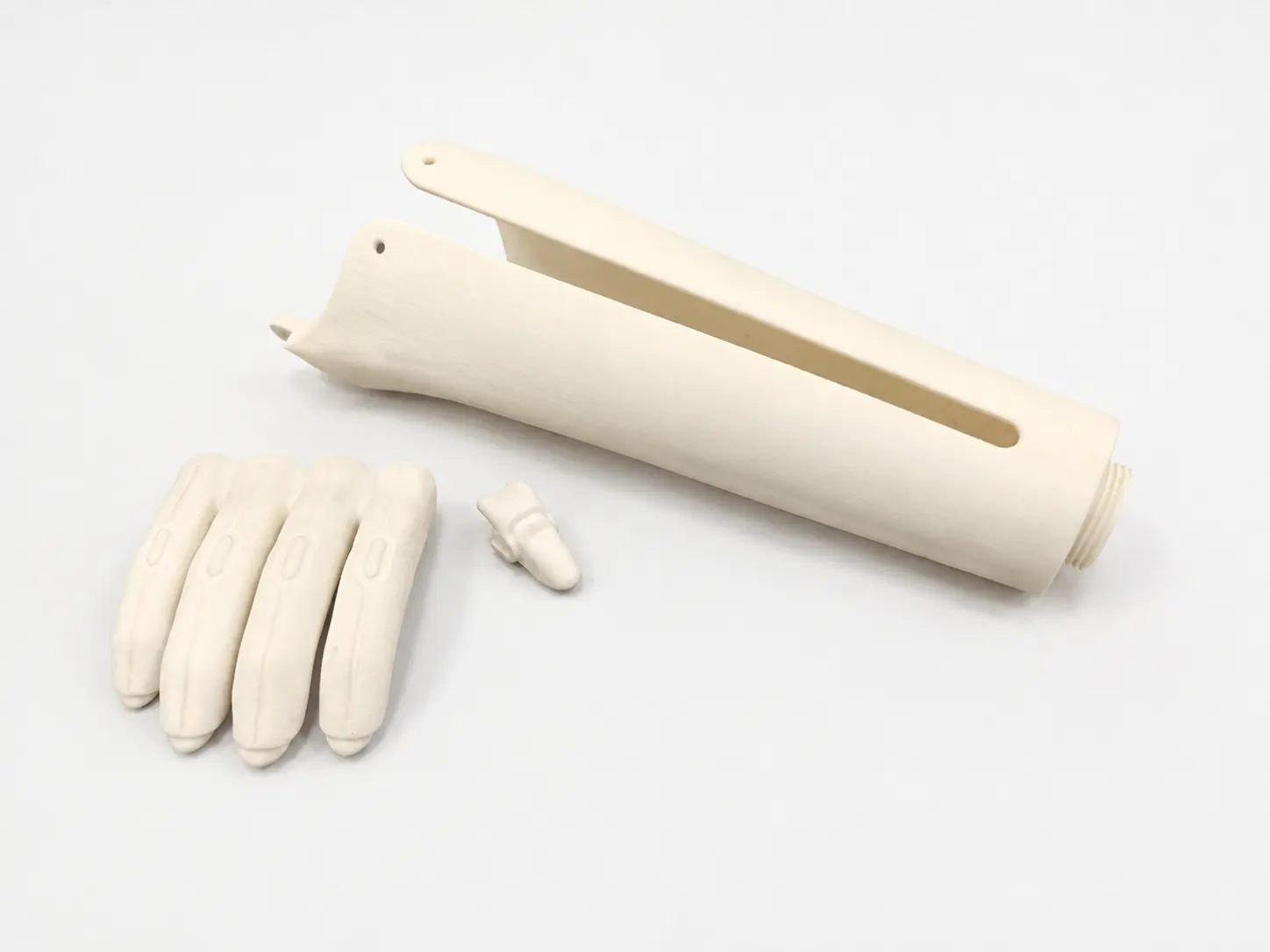 White 3D-printed polymer components for medical applications